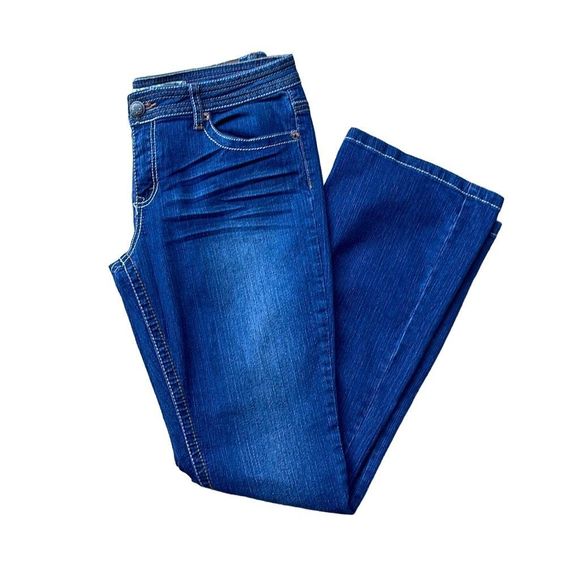 Dollhouse Bootcut Jeans 15 Women’s Dark Wash Gently Used - Picture 4 of 5